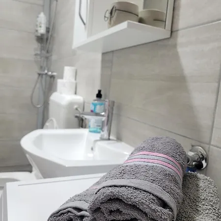 Elegance Apartamento Tuzla