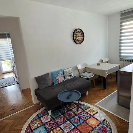 Apartamento Elegance Tuzla